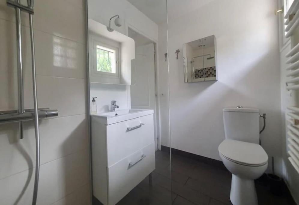 Holiday home Maison Avec Sous Sol Independant Et Parking A 2km De Versailles *