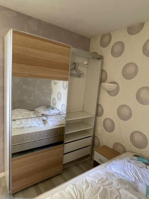 Maison Avec Sous Sol Independant Et Parking A 2km De Versailles * Buc (Yvelines)