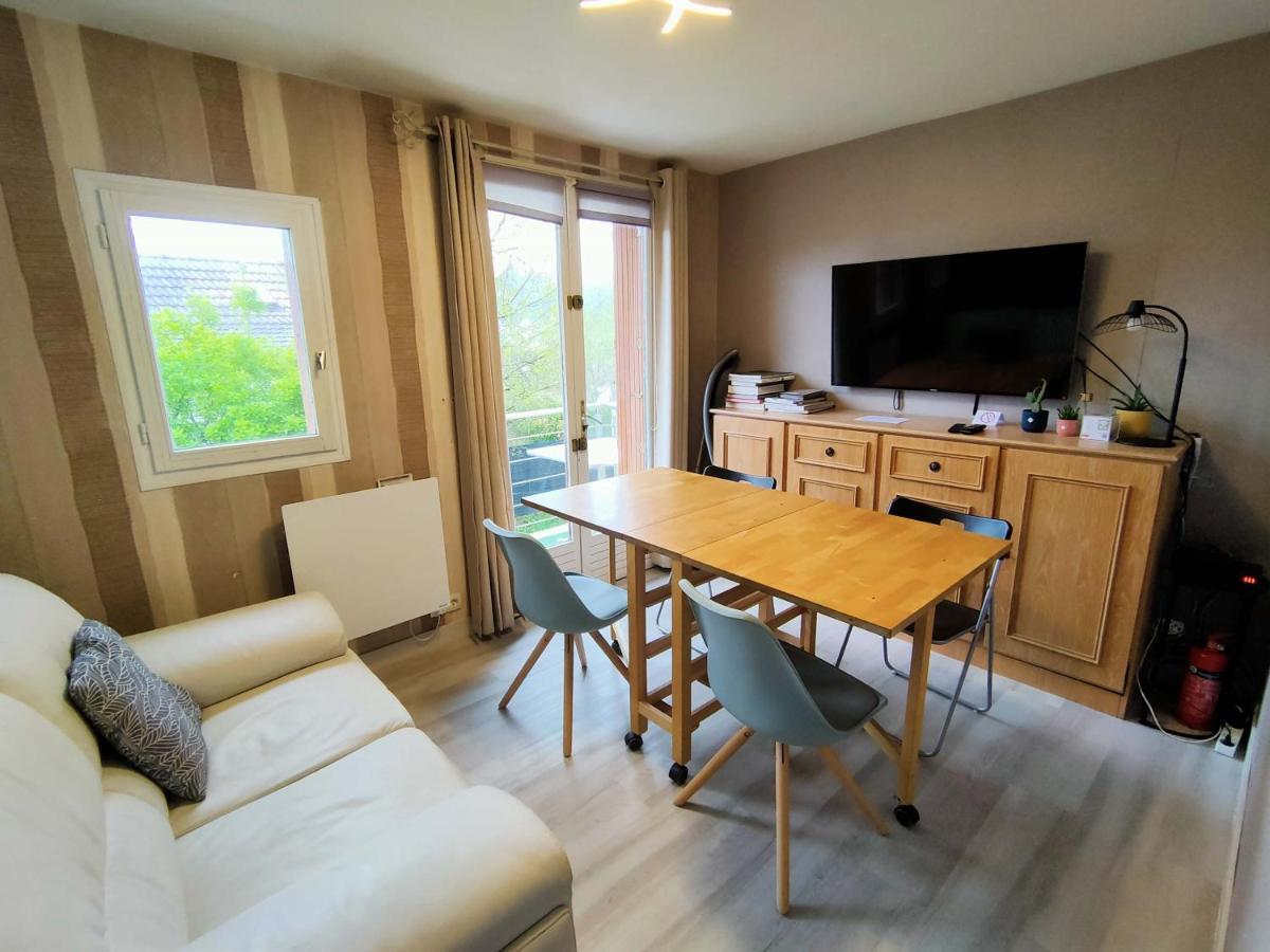 Maison Avec Sous Sol Independant Et Parking A 2km De Versailles *